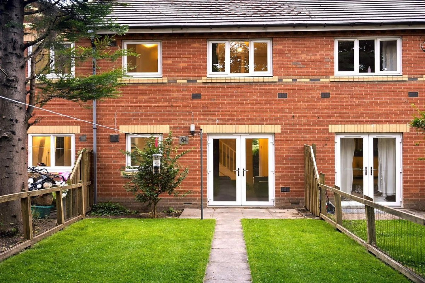 Images for Broomspring Close