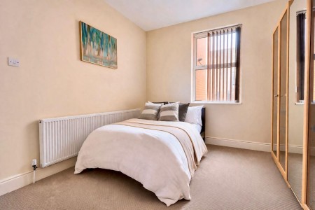 Images for 103 Broomspring Lane