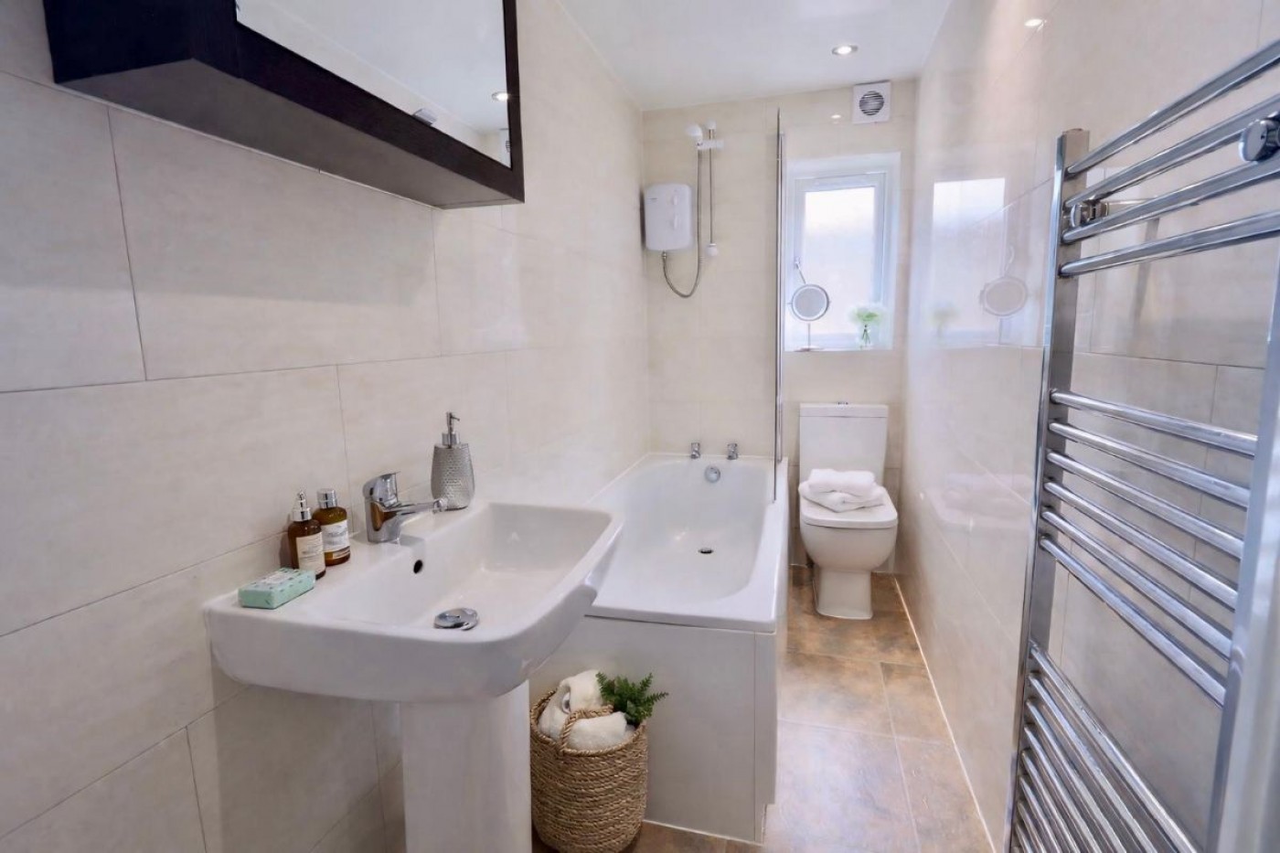 Images for 103 Broomspring Lane