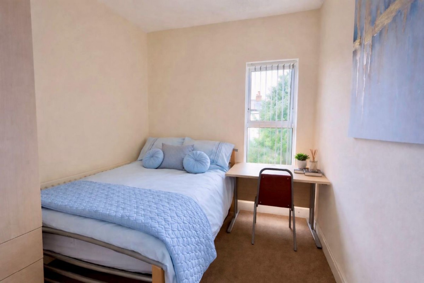 Images for 103 Broomspring Lane