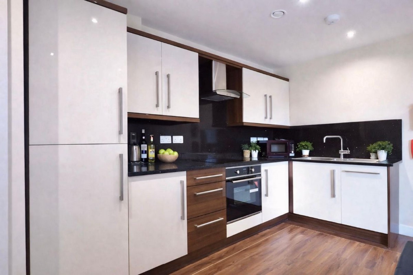 Images for Apt 3 Devonshire Point