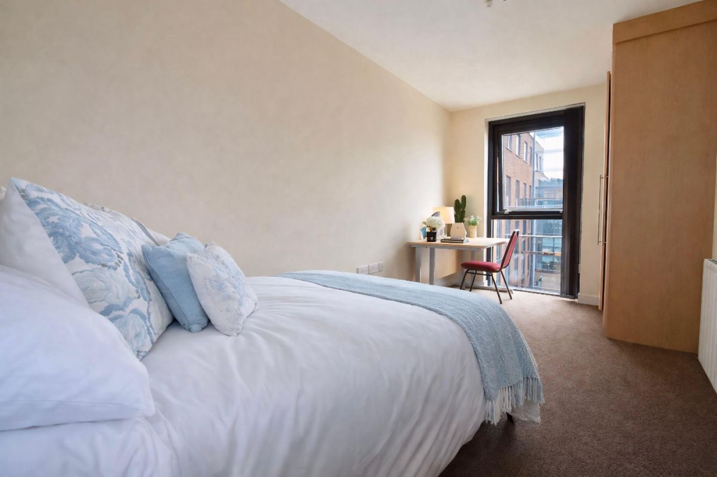 Images for Apt 4 Devonshire Point
