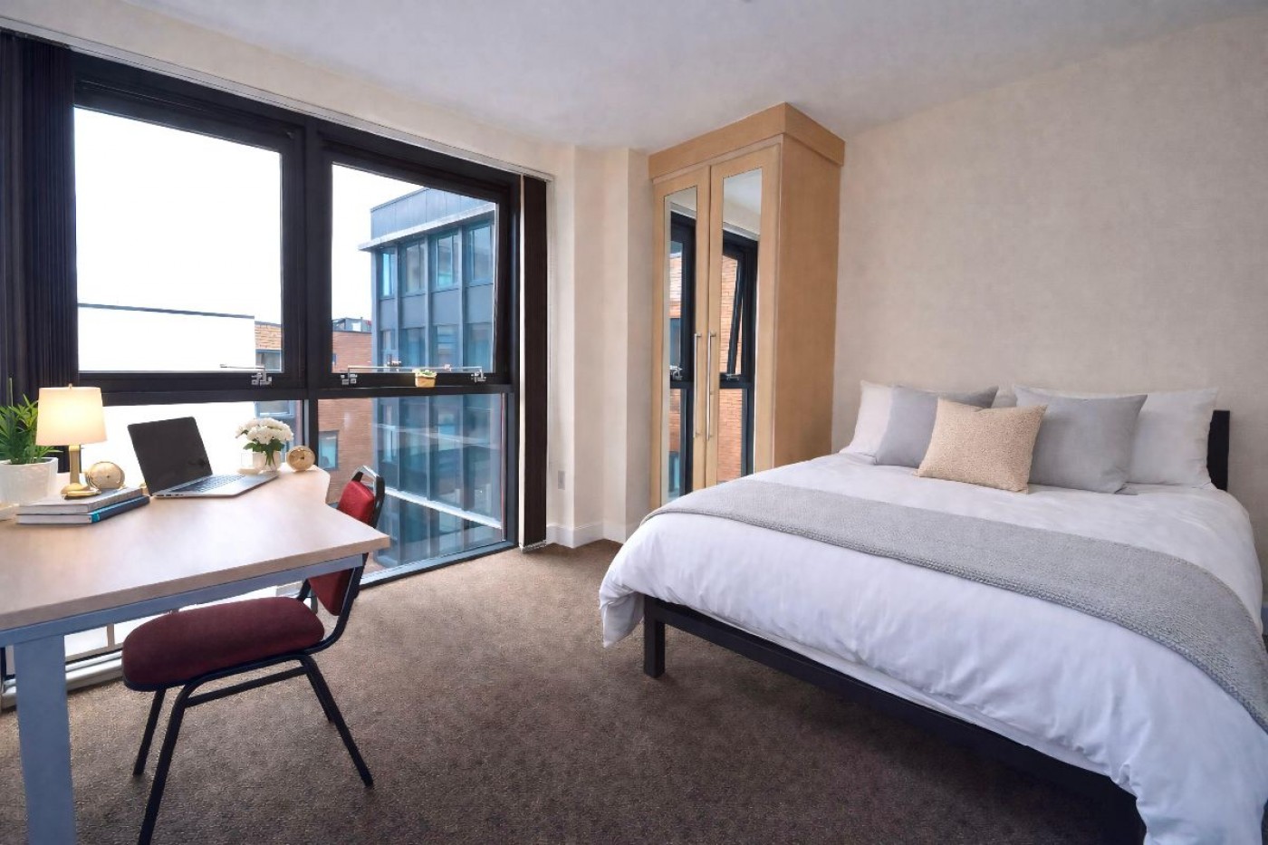 Images for Apt 8 Devonshire Point