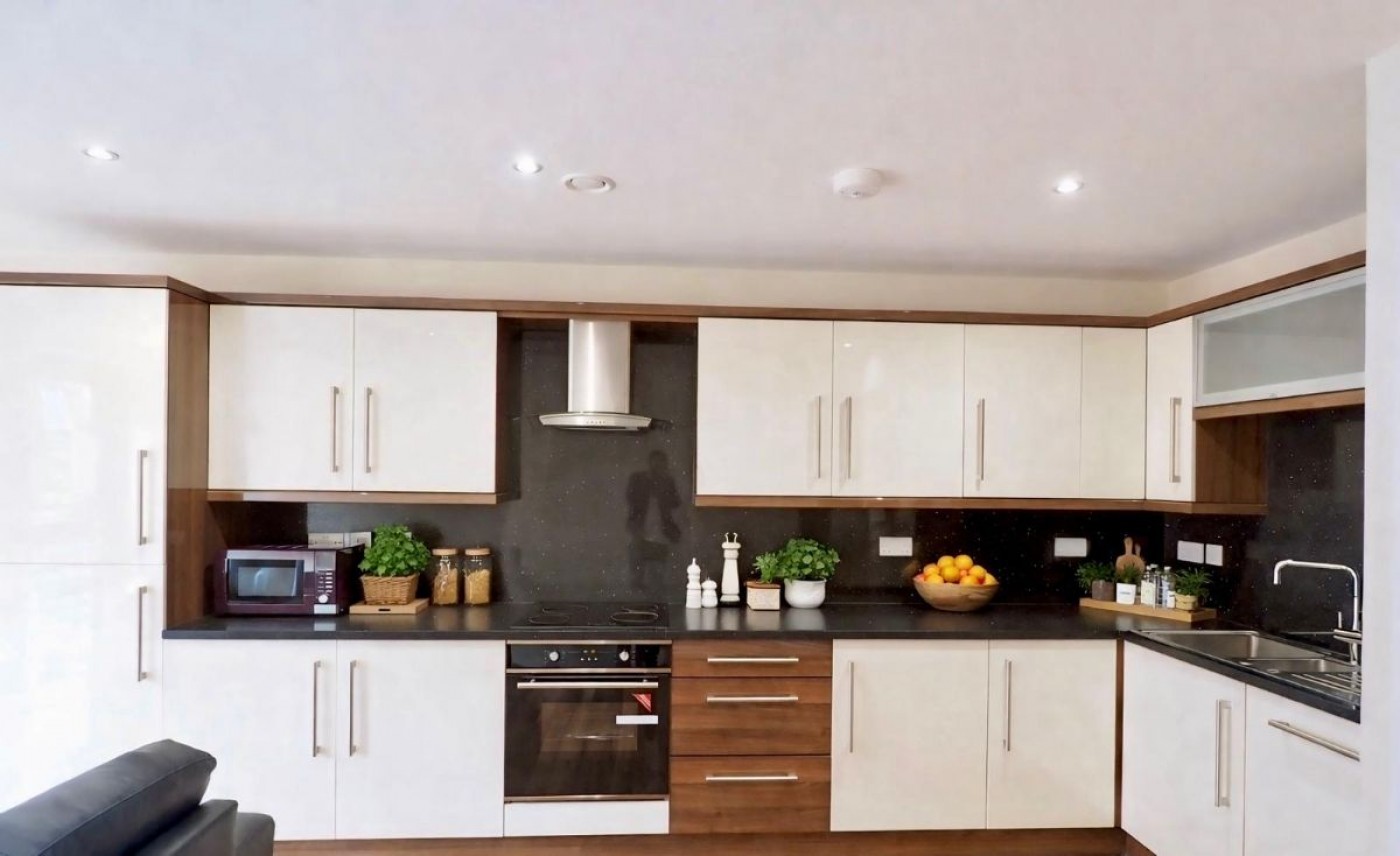 Images for Apt 17 Devonshire Point