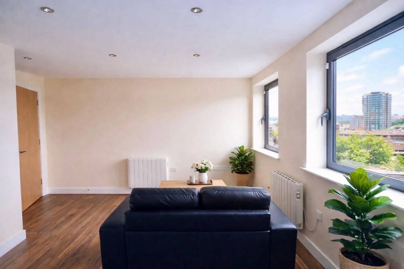 Images for Apt 23 Devonshire Point