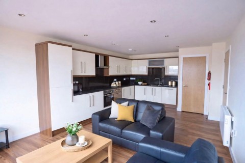 Apt 24 Devonshire Point