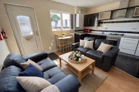 Images for 351a Glossop Road