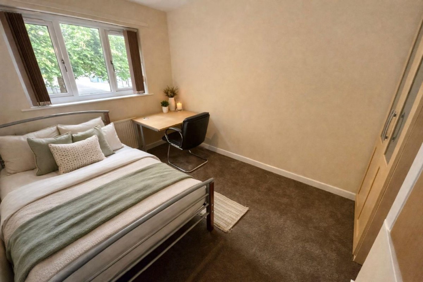 Images for 115 Headford Gardens