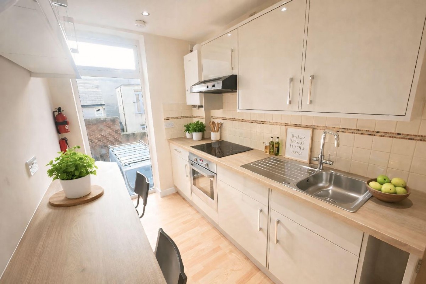 Images for 4 Mongtomery Place