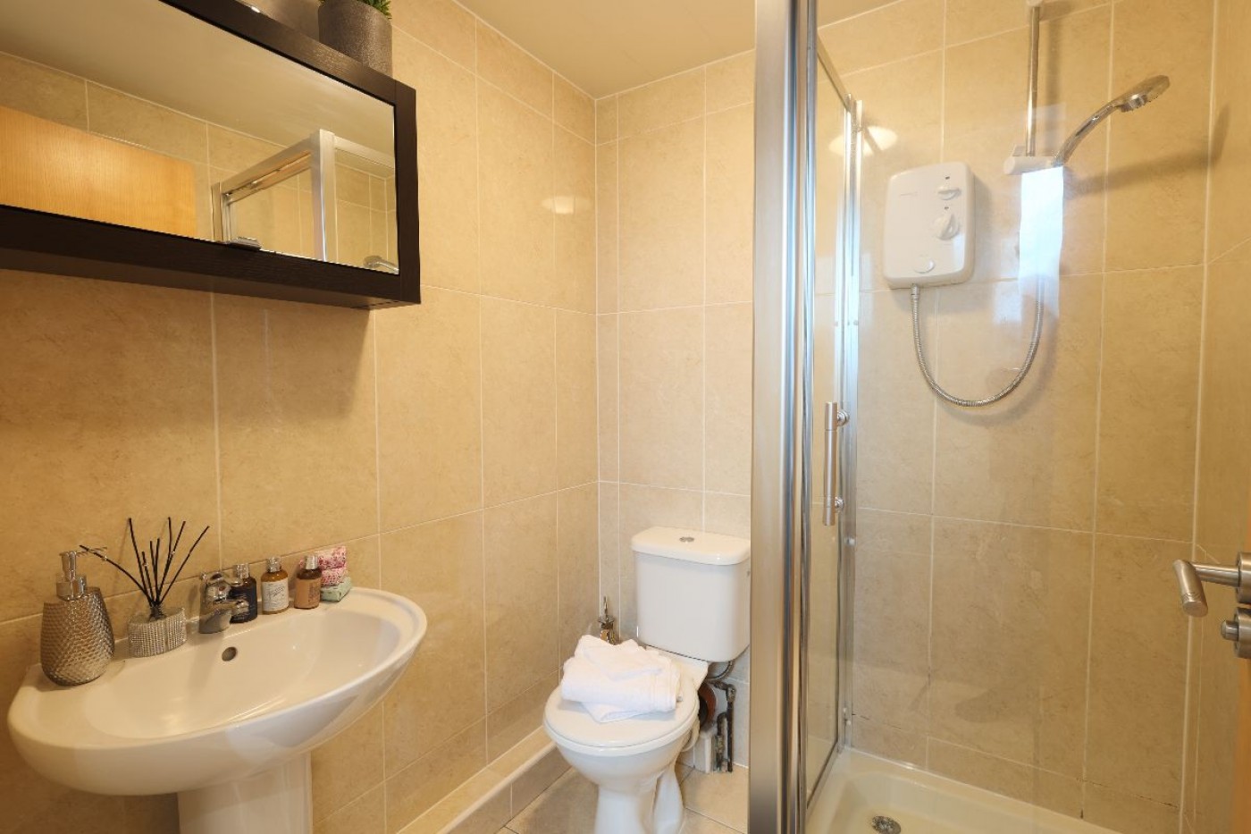 Images for 4 Mongtomery Place
