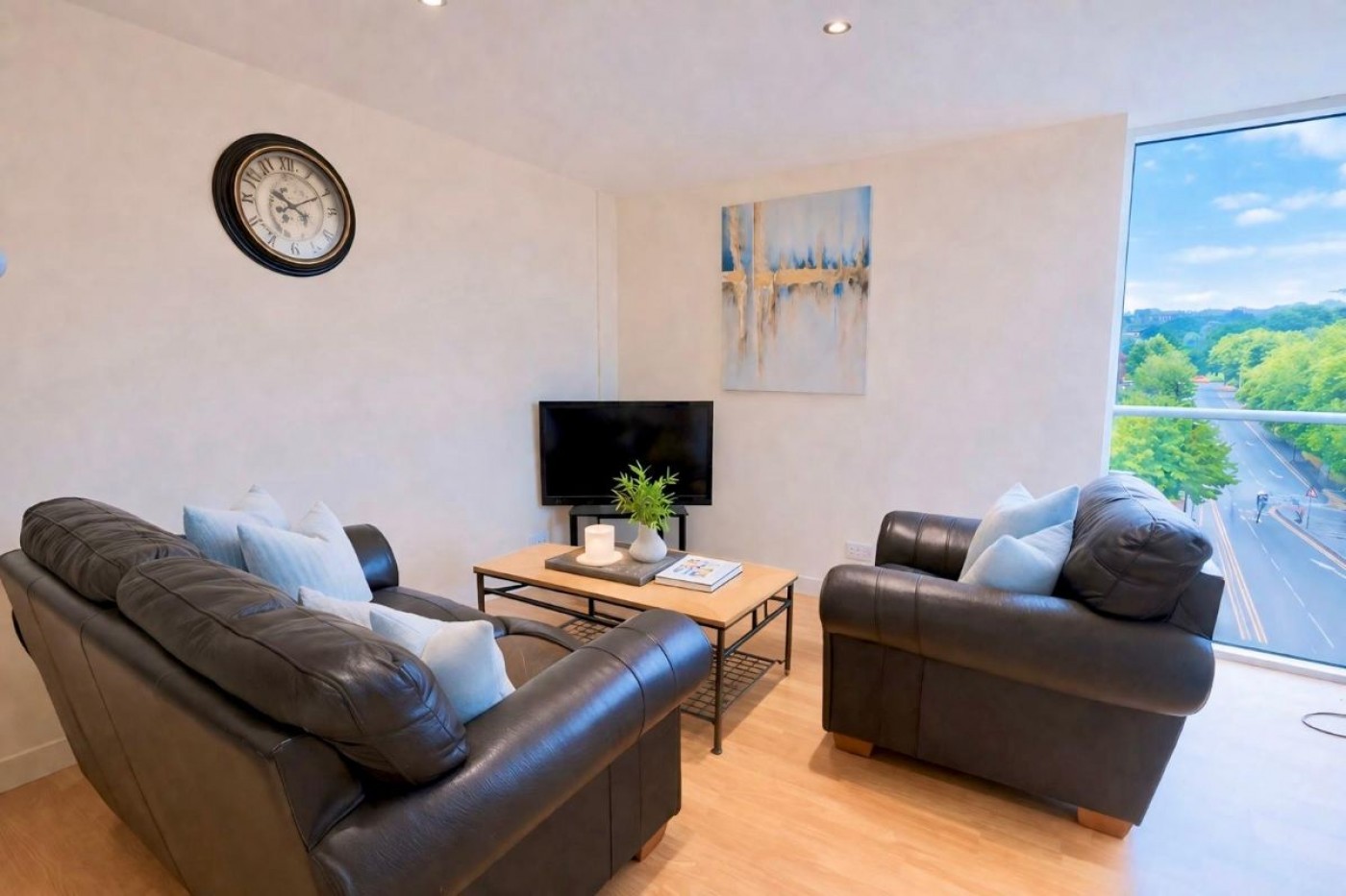 Images for 8 Montgomery Place