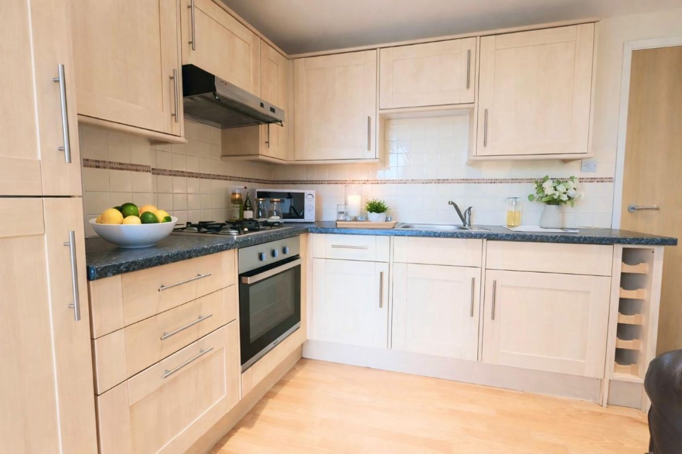 Images for 8 Montgomery Place