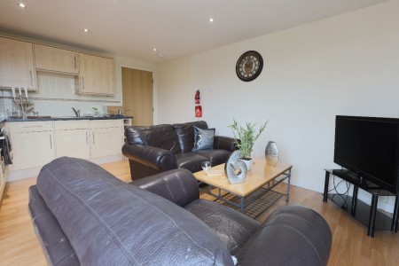 Images for 8 Montgomery Place