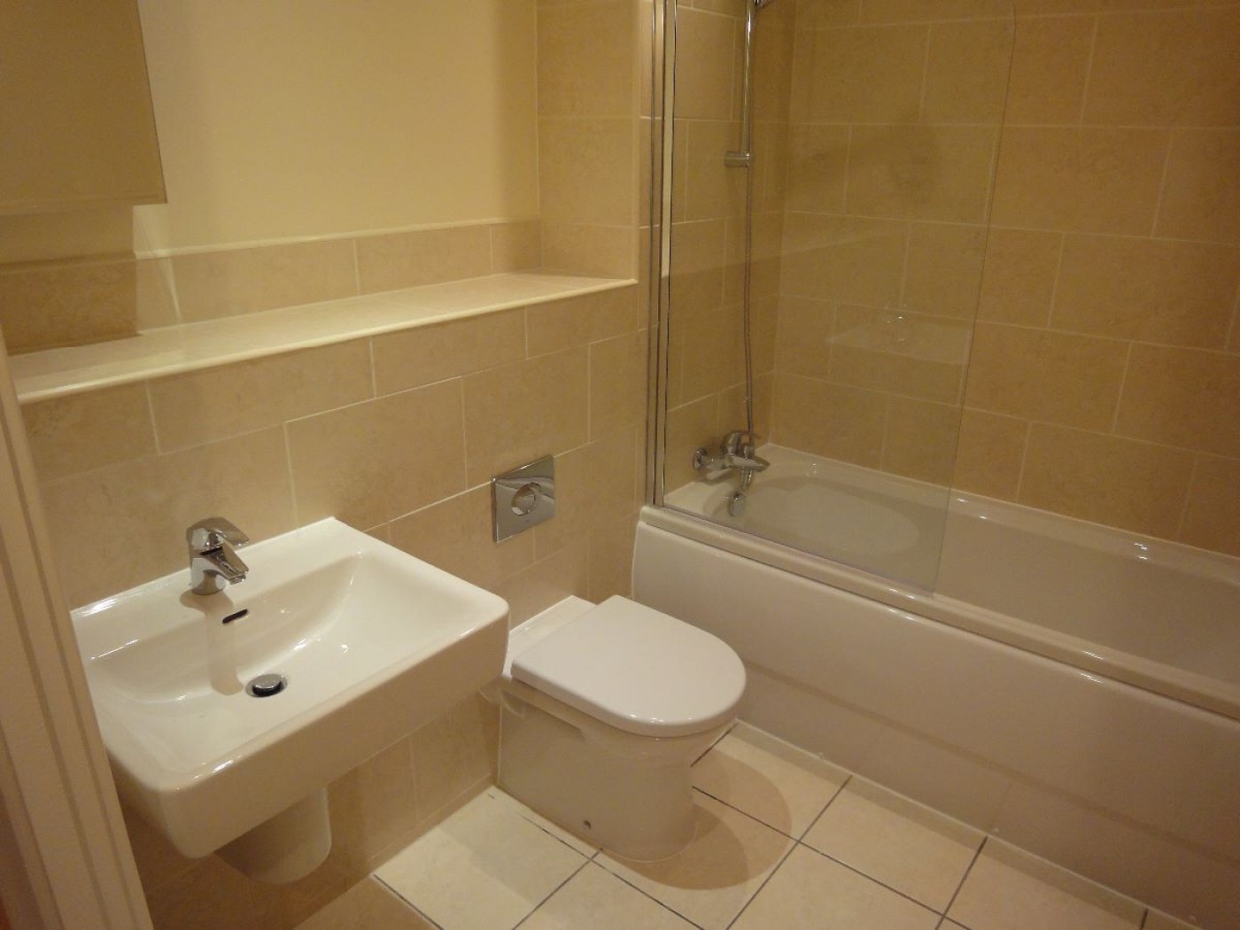 Images for 3 Holywell Gardens